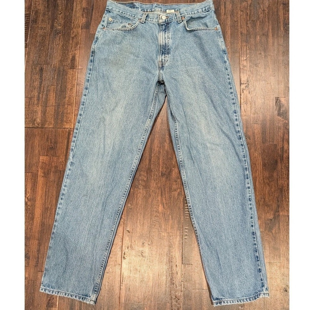 Vintage 2001 Levi's 550 Jeans Mens 35x32 Fit 33x31 Tapered Light Blue Wash Denim